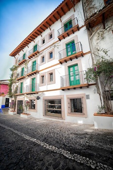 Hotel Emilia Castillo