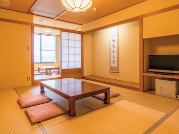 Satoyu Mukashibanashi Yuzanso Ryokan