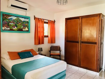 Hc Liri Hotel