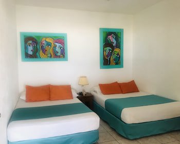 Hc Liri Hotel