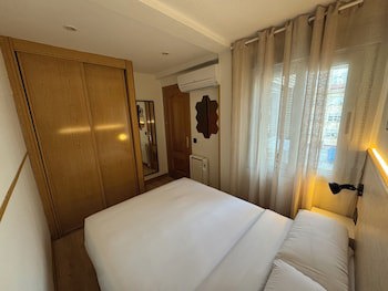 Far Home Gran Via