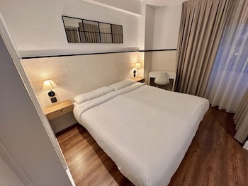 Far Home Gran Via