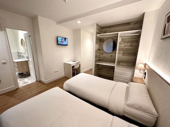 Far Home Gran Via