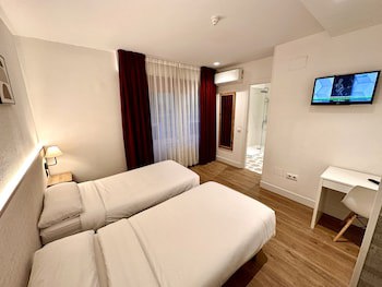 Far Home Gran Via
