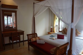 Bhundhari Chaweng Beach Resort Koh Samui