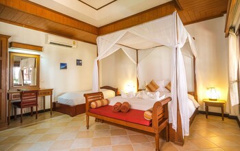 Bhundhari Chaweng Beach Resort Koh Samui