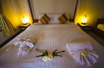Bhundhari Chaweng Beach Resort Koh Samui