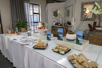 Whale Coast All Suite Hotel
