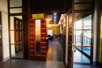 Grand Hotel