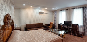 Grand Hotel