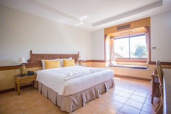 100 Islands Resort & Spa
