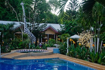 Deep Forest Garden Hotel