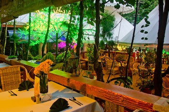 Deep Forest Garden Hotel