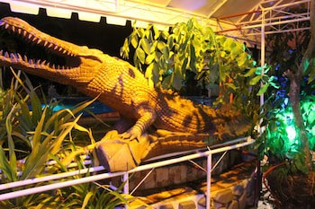 Deep Forest Garden Hotel