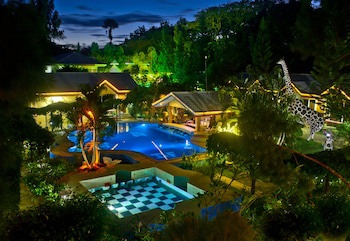 Deep Forest Garden Hotel