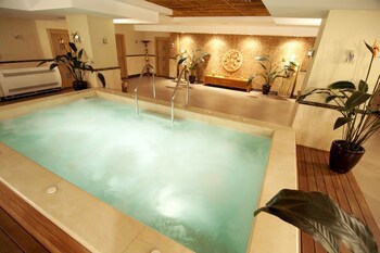 Grand Hotel Tien Shan