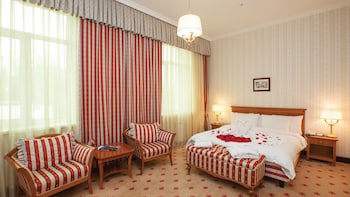 Grand Hotel Tien Shan