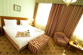 Grand Hotel Tien Shan