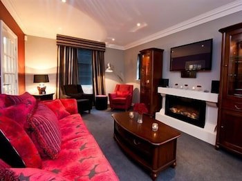 Five Star Stays