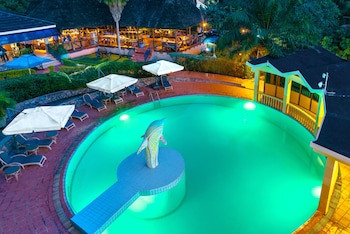 Dolphin Suites