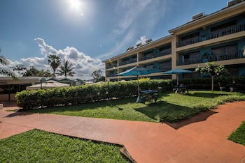 Dolphin Suites