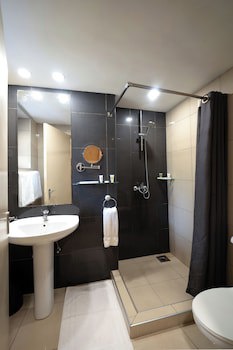 Dolphin Suites
