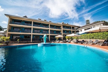Dolphin Suites