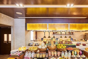 Courtyard By Marriott Kochi Airport