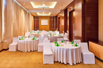 Courtyard By Marriott Kochi Airport
