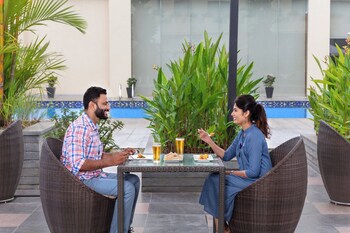 Courtyard By Marriott Kochi Airport