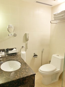 Best Western Premier Muscat