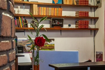 Casa De Las Rosas