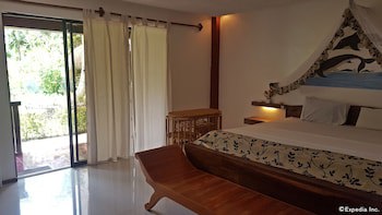Cooper's Beach Resort