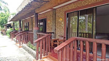 Cooper's Beach Resort