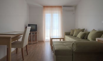 Apartments Djurasevic