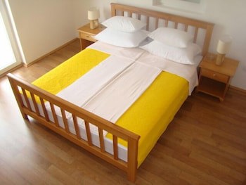 Apartments Djurasevic