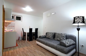 Apartments Djurasevic