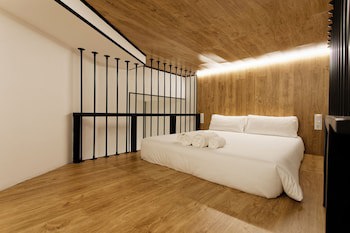 Green House Hotel