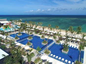 Fusaki Beach Resort Hotel & Villas