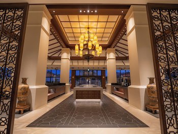 Fusaki Beach Resort Hotel & Villas