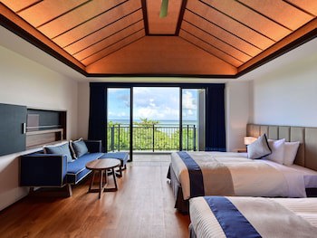 Fusaki Beach Resort Hotel & Villas