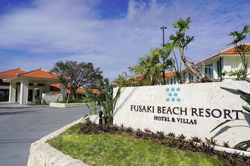 Fusaki Beach Resort Hotel & Villas