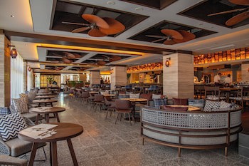 Fusaki Beach Resort Hotel & Villas
