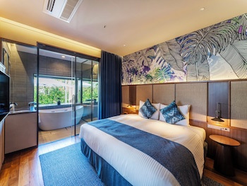 Fusaki Beach Resort Hotel & Villas