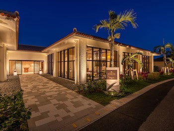 Fusaki Beach Resort Hotel & Villas