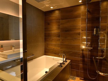 Fusaki Beach Resort Hotel & Villas