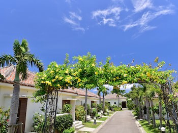 Fusaki Beach Resort Hotel & Villas