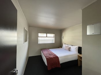 Bentleys Motor Inn