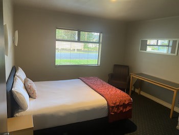 Bentleys Motor Inn