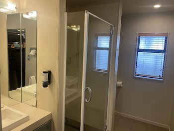 Bentleys Motor Inn